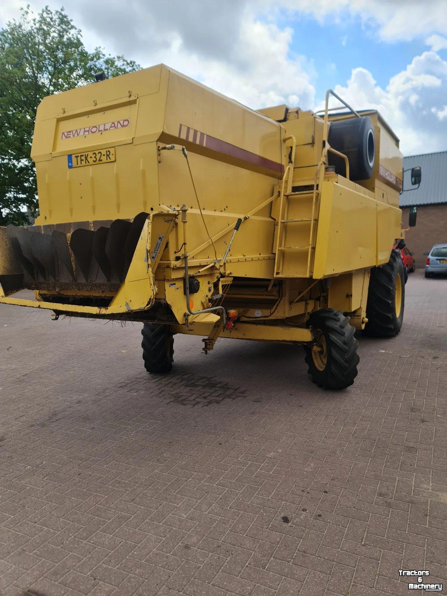 Maaidorser / Combine New Holland TX34 MAAIDORSER