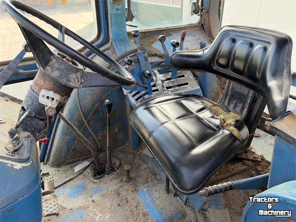Tractor / Trekker Ford 6710 4wd front loader