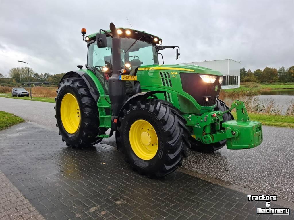 Tractor / Trekker John Deere 6215 R
