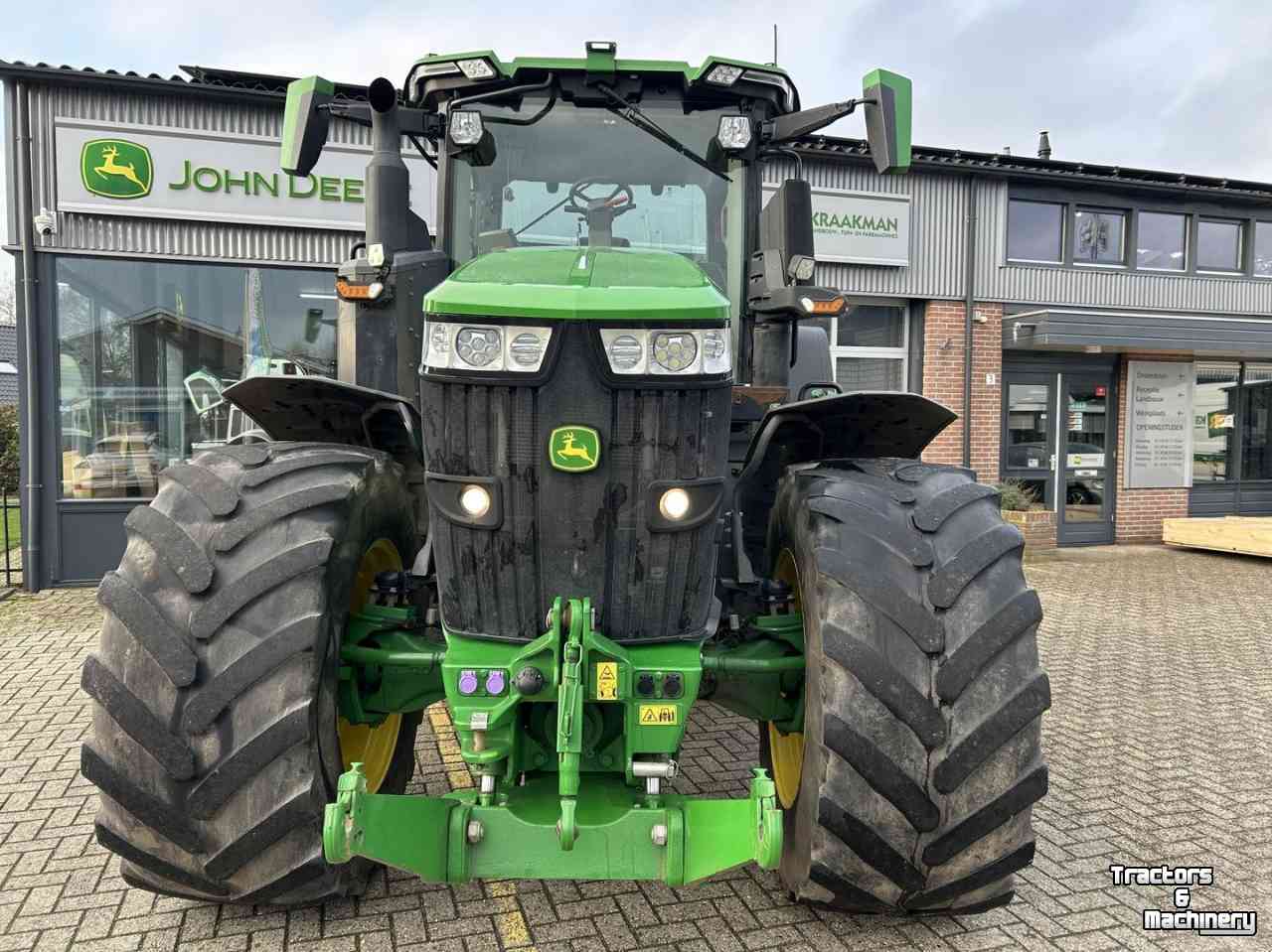 Tractor / Trekker John Deere 7R 270