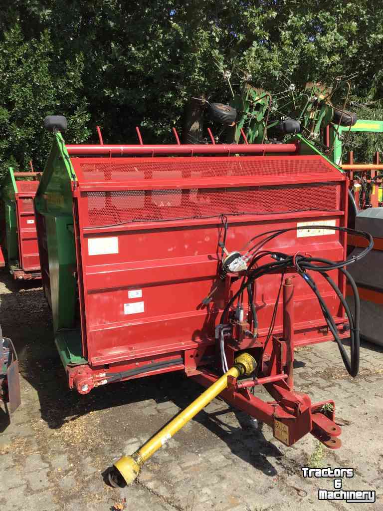 Blokkendoseerwagen Strautmann Bvw
