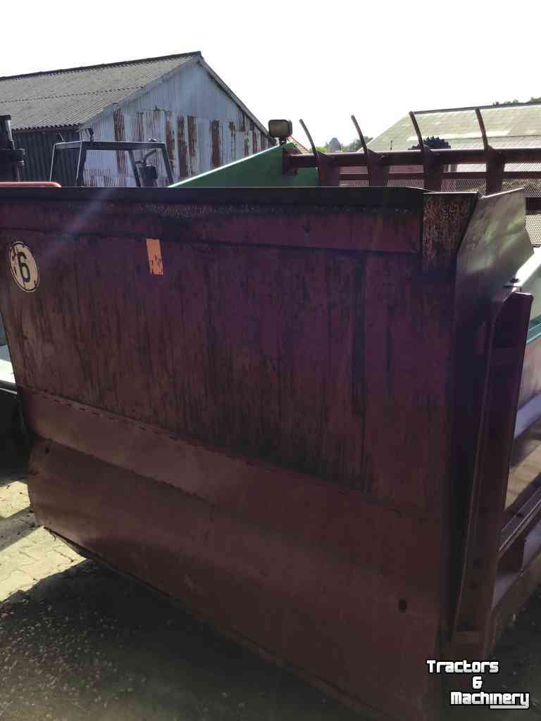 Blokkendoseerwagen Strautmann Bvw
