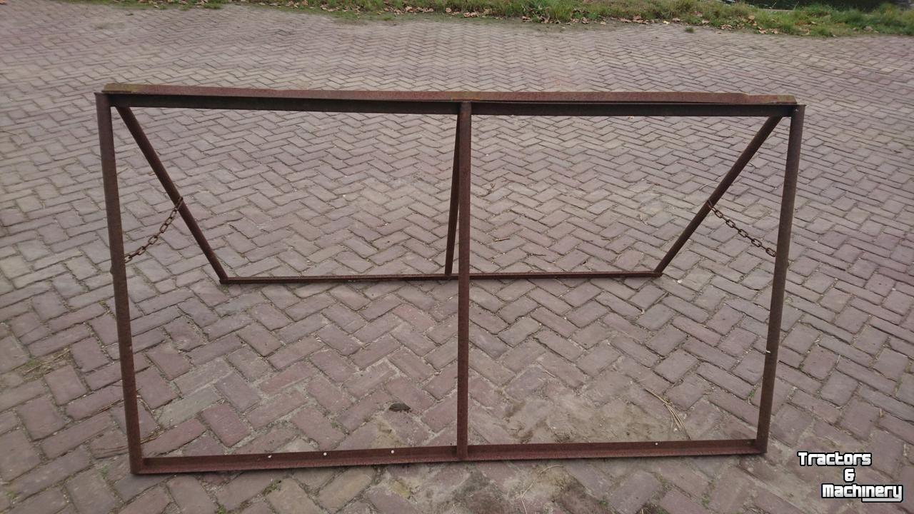 Diverse gebruikte onderdelen  KLAPSCHRAAG 200X110