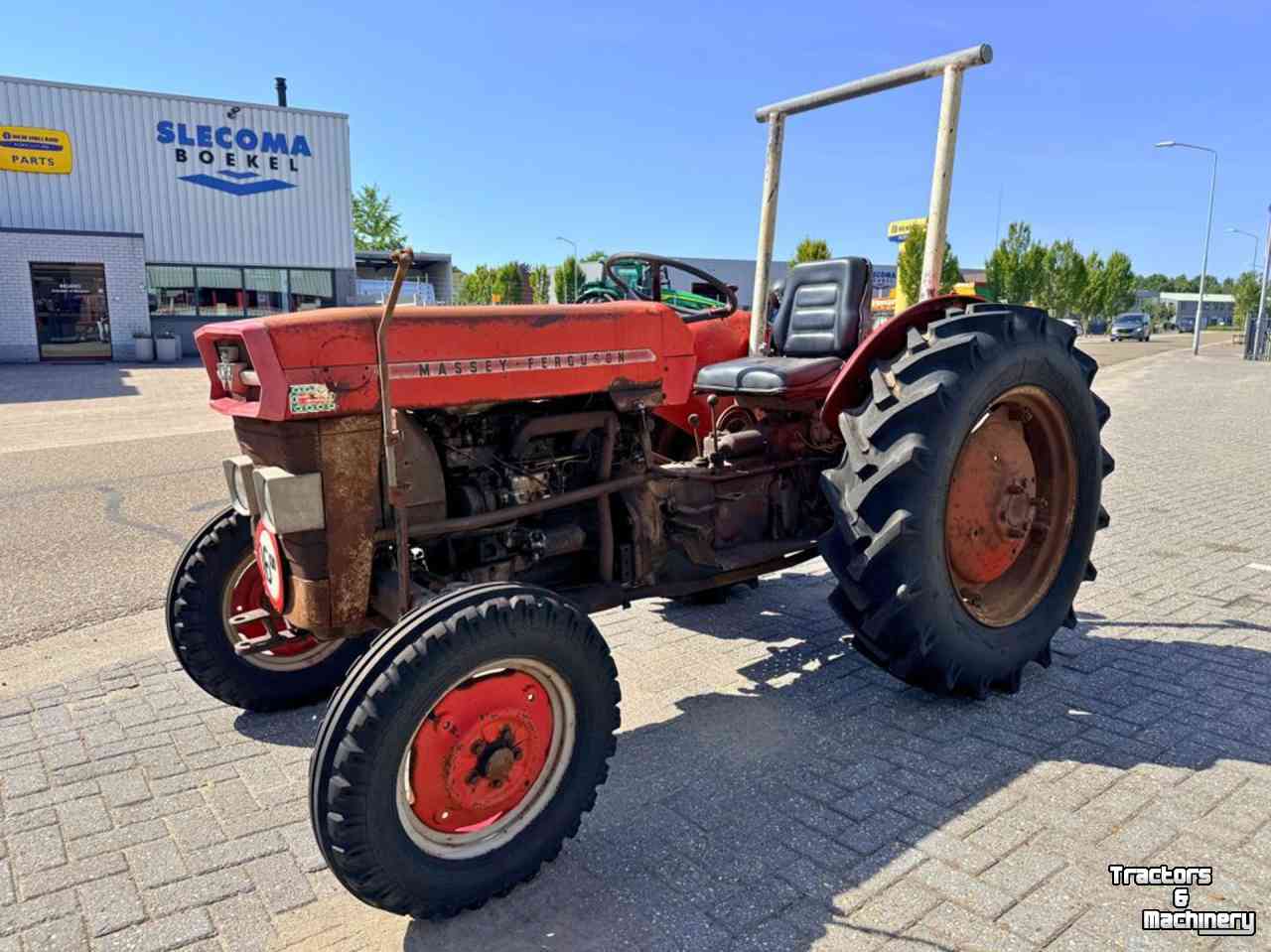 Tractor / Trekker Massey Ferguson 130 Tractor