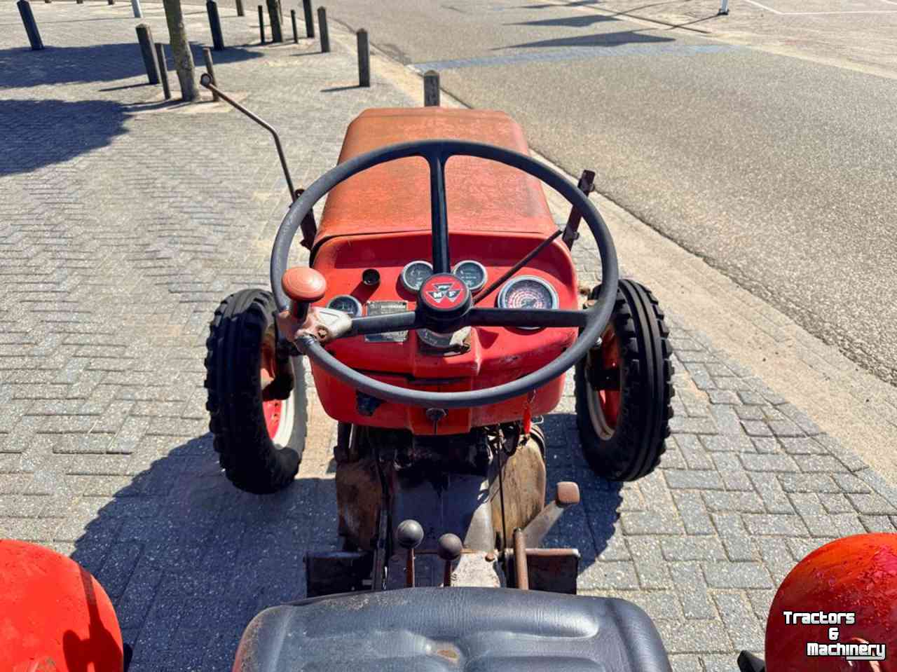 Tractor / Trekker Massey Ferguson 130 Tractor