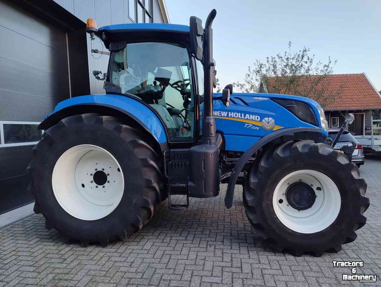 Tractor / Trekker New Holland T7.225 AC