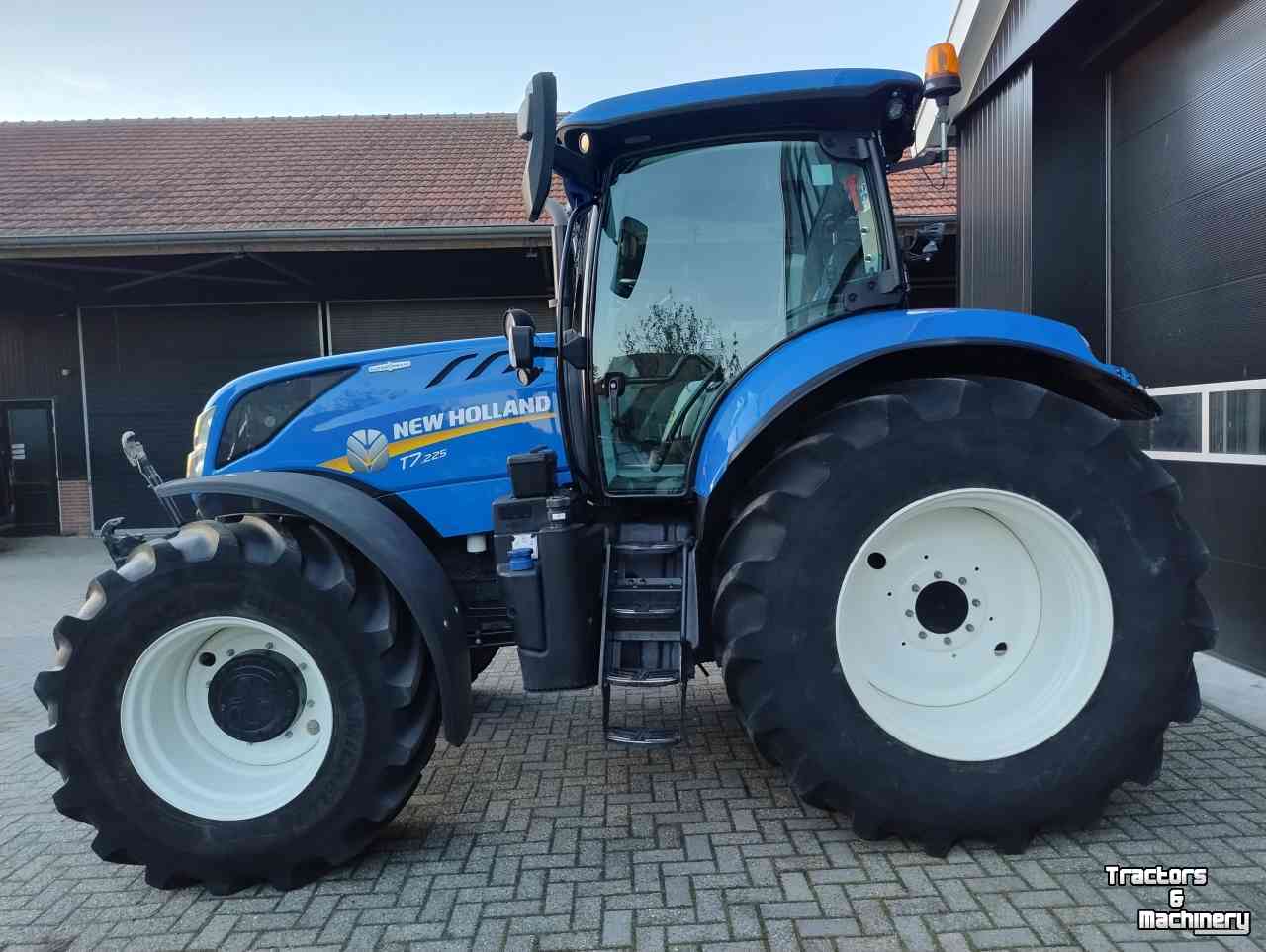 Tractor / Trekker New Holland T7.225 AC