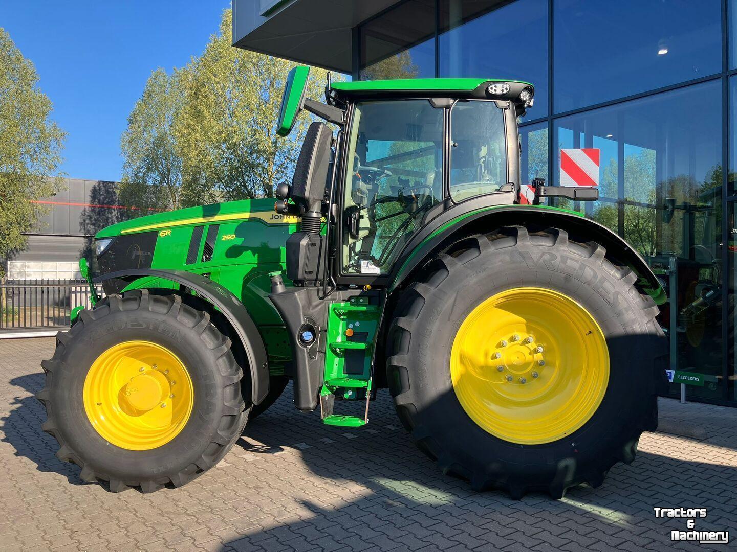 Tractor / Trekker John Deere 6R 250
