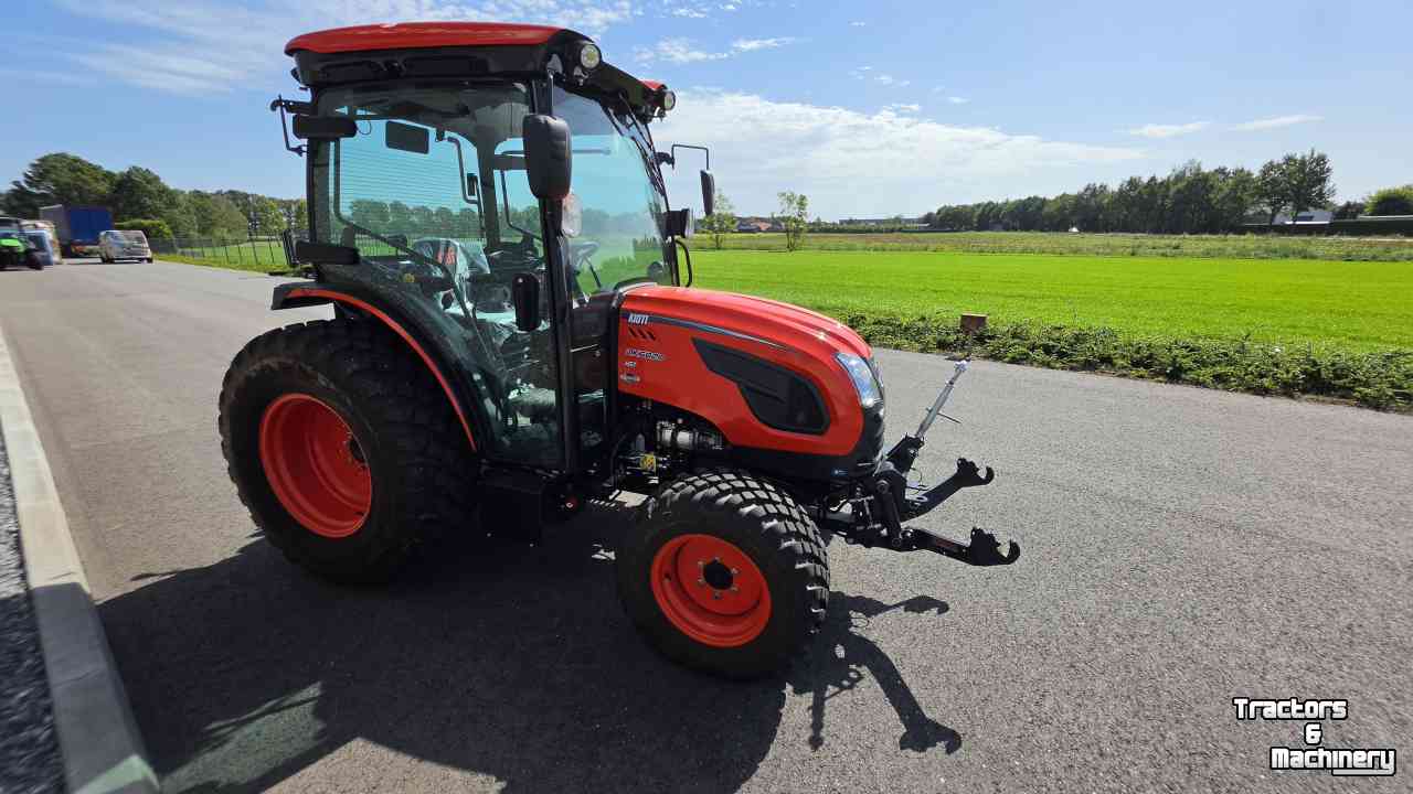 Compact tractor Kioti DK6020 HST
