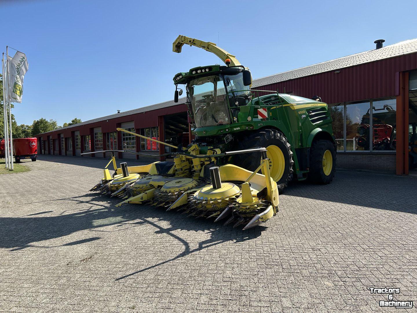 Veldhakselaar John Deere 8500