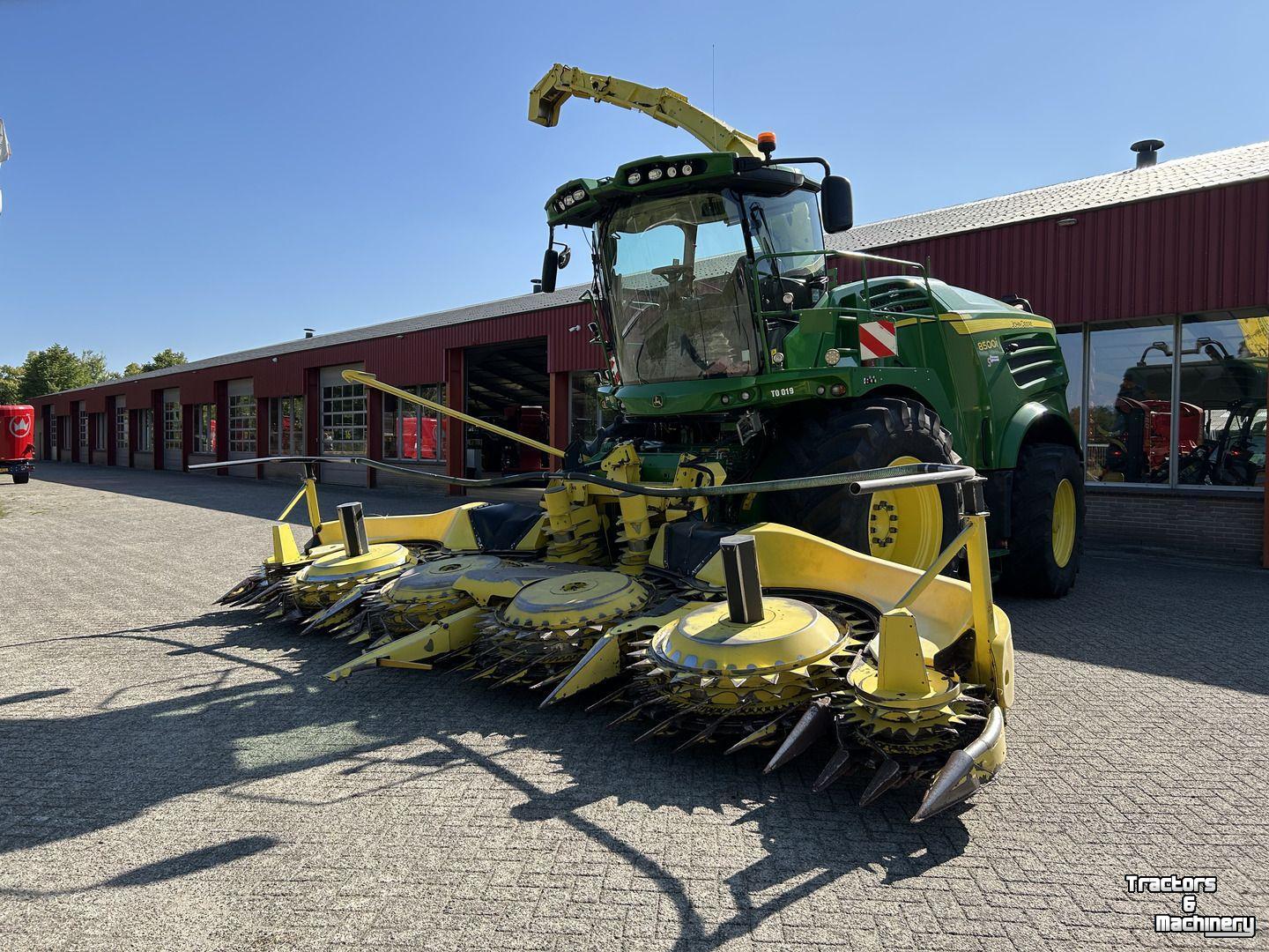 Veldhakselaar John Deere 8500