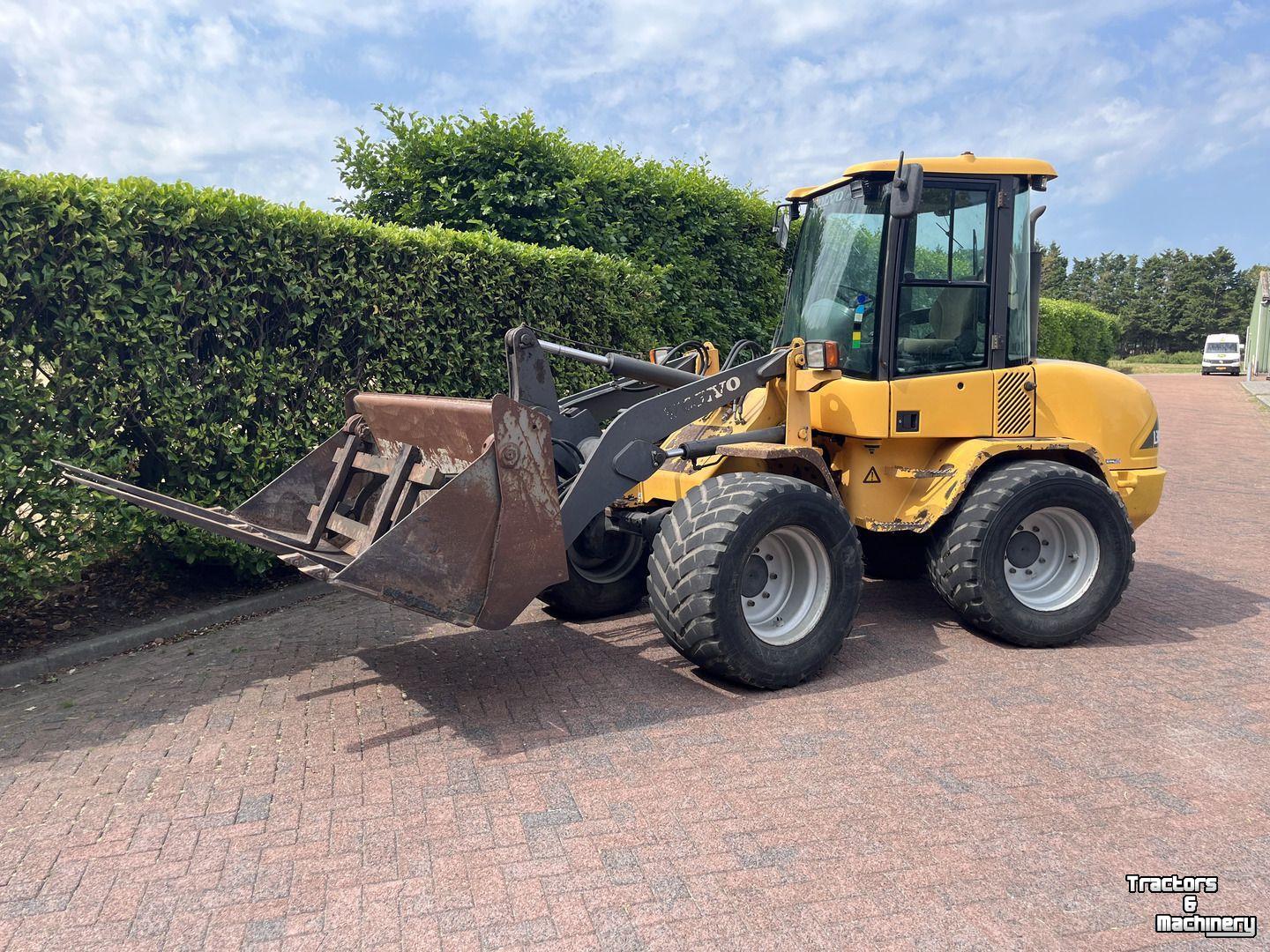 Shovel / Wiellader / Kniklader Volvo L30B