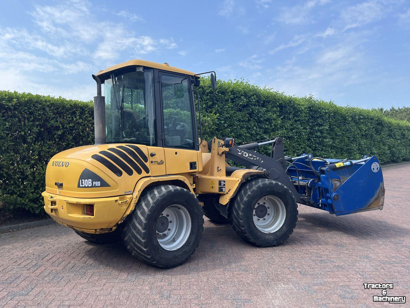Shovel / Wiellader / Kniklader Volvo L30B