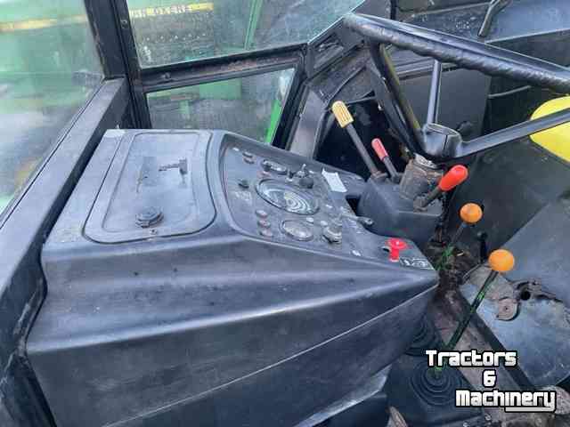 Traktoren John Deere 3130 high/low 6 cilinder powersteering