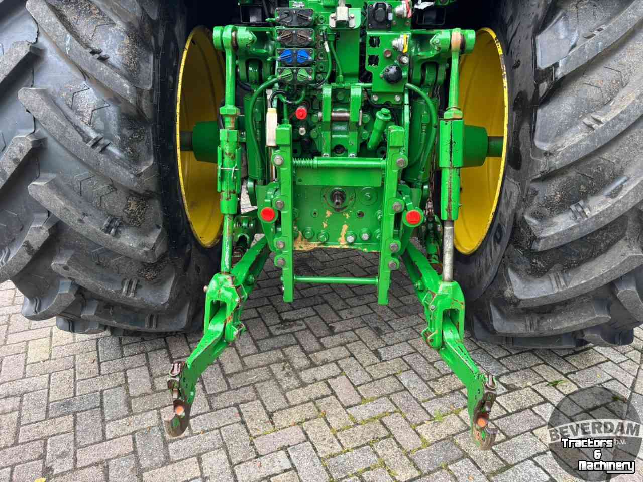 Tractor / Trekker John Deere 7230R