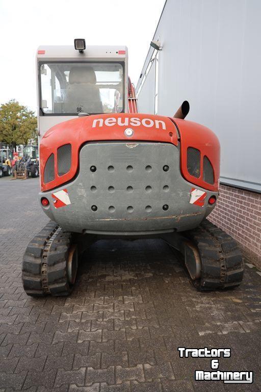 Rupskraan / Graafmachine op rupsen Neuson 8003 RD