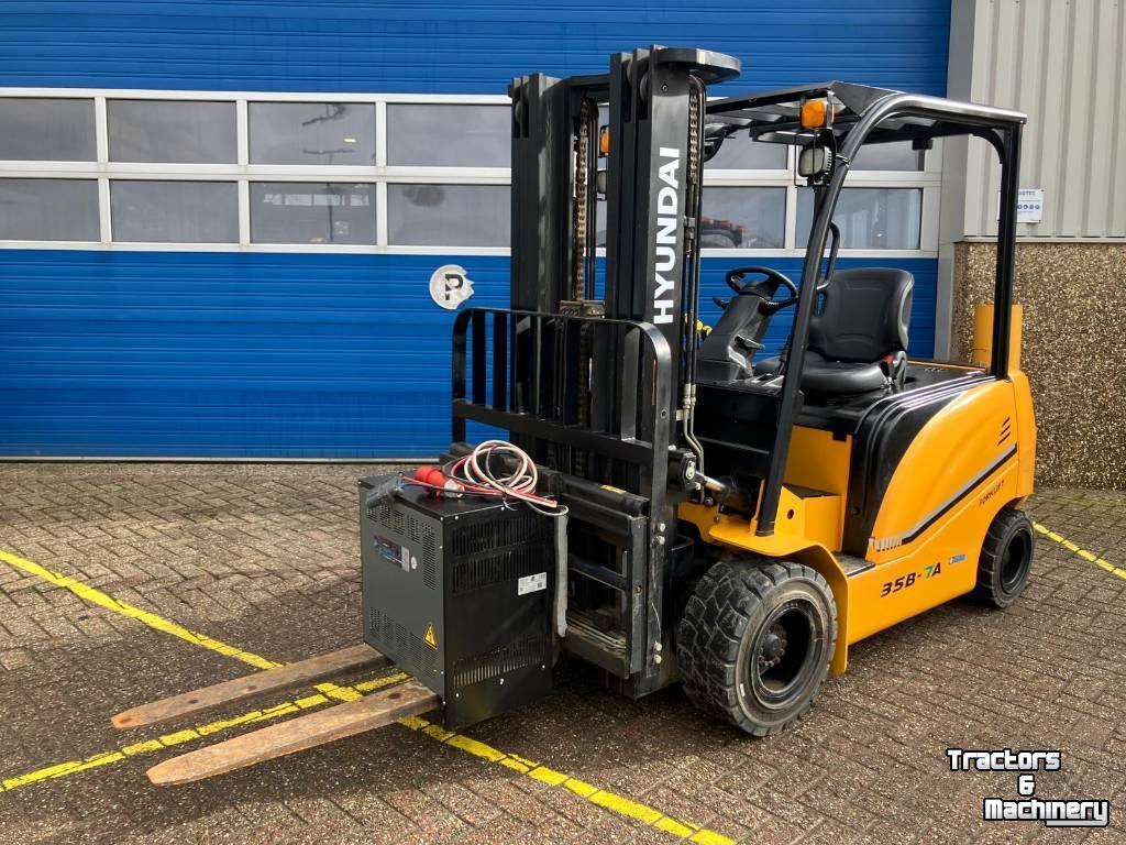 Heftruck Hyundai 35B-7A