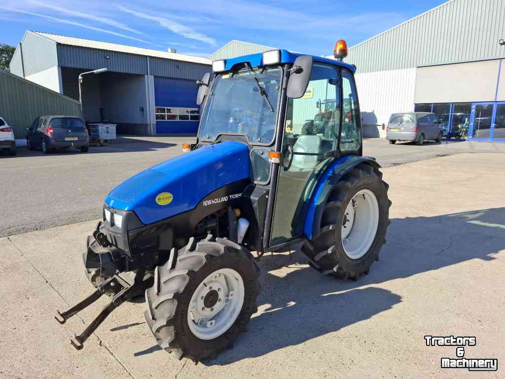 Compact tractor New Holland TCE 45 met fronthef en -PTO