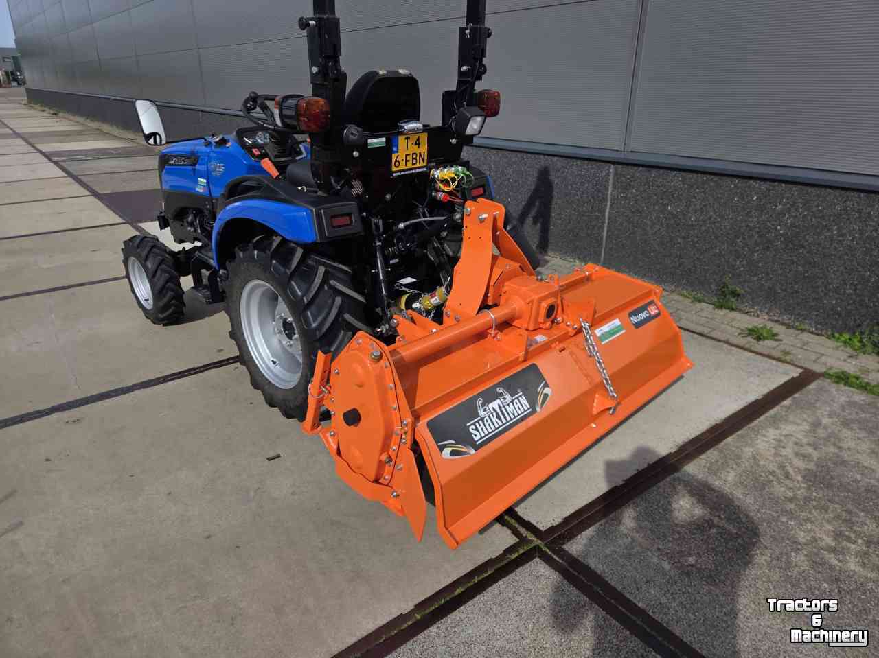 Compact tractor Solis H26 Hydrostaat met GRATIS frees of klepelmaaier