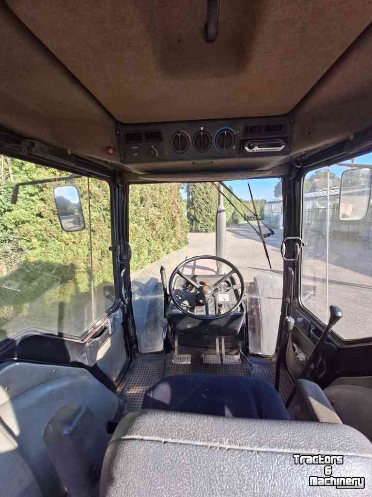 Tractor / Trekker Case-IH 1056 XL