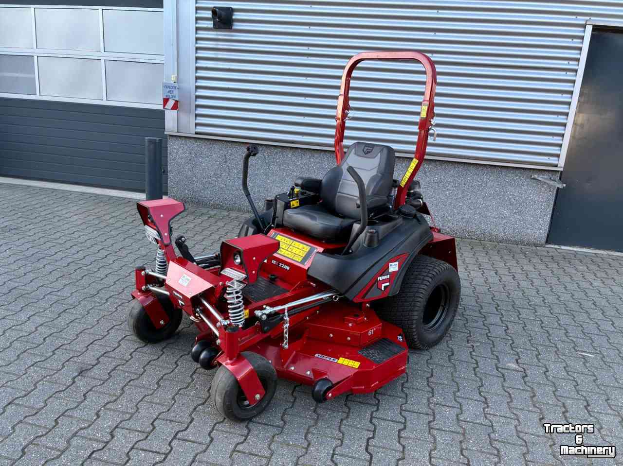 Zitmaaier Ferris ISX2200 / 61" Zero Turn zitmaaier met wegverlichting