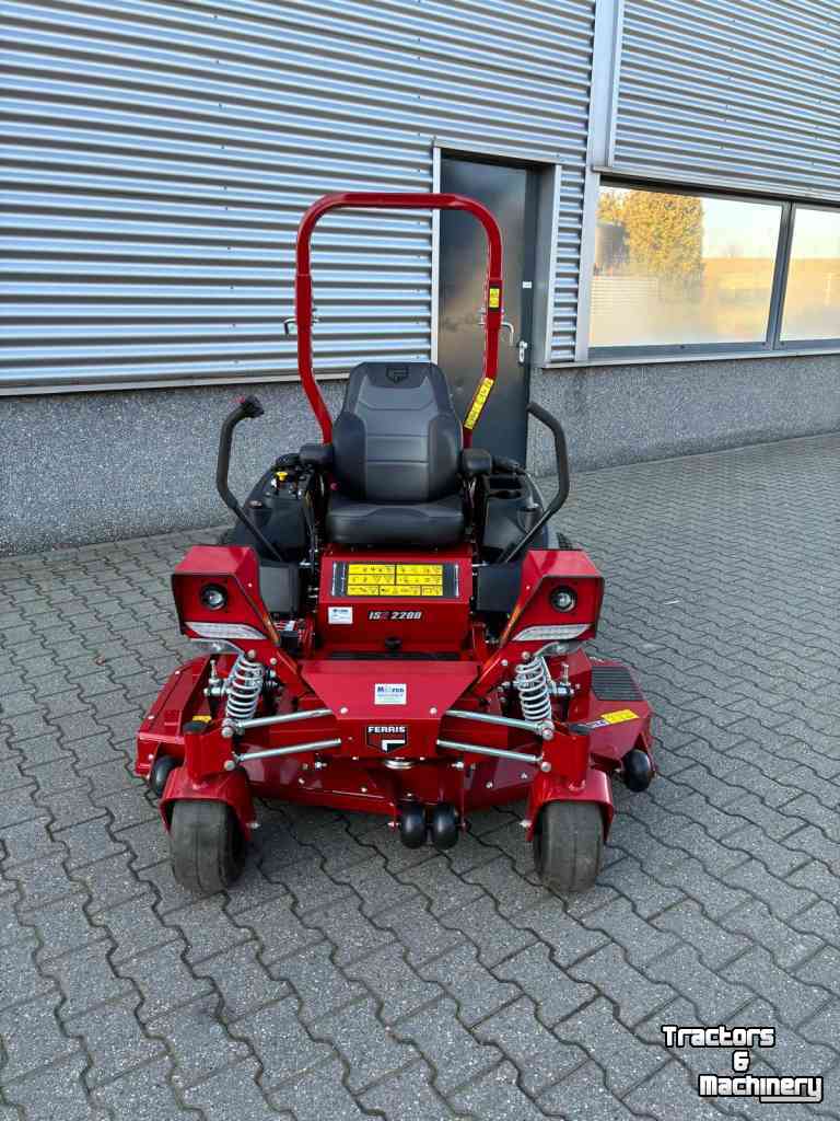Zitmaaier Ferris ISX2200 / 61" Zero Turn zitmaaier met wegverlichting