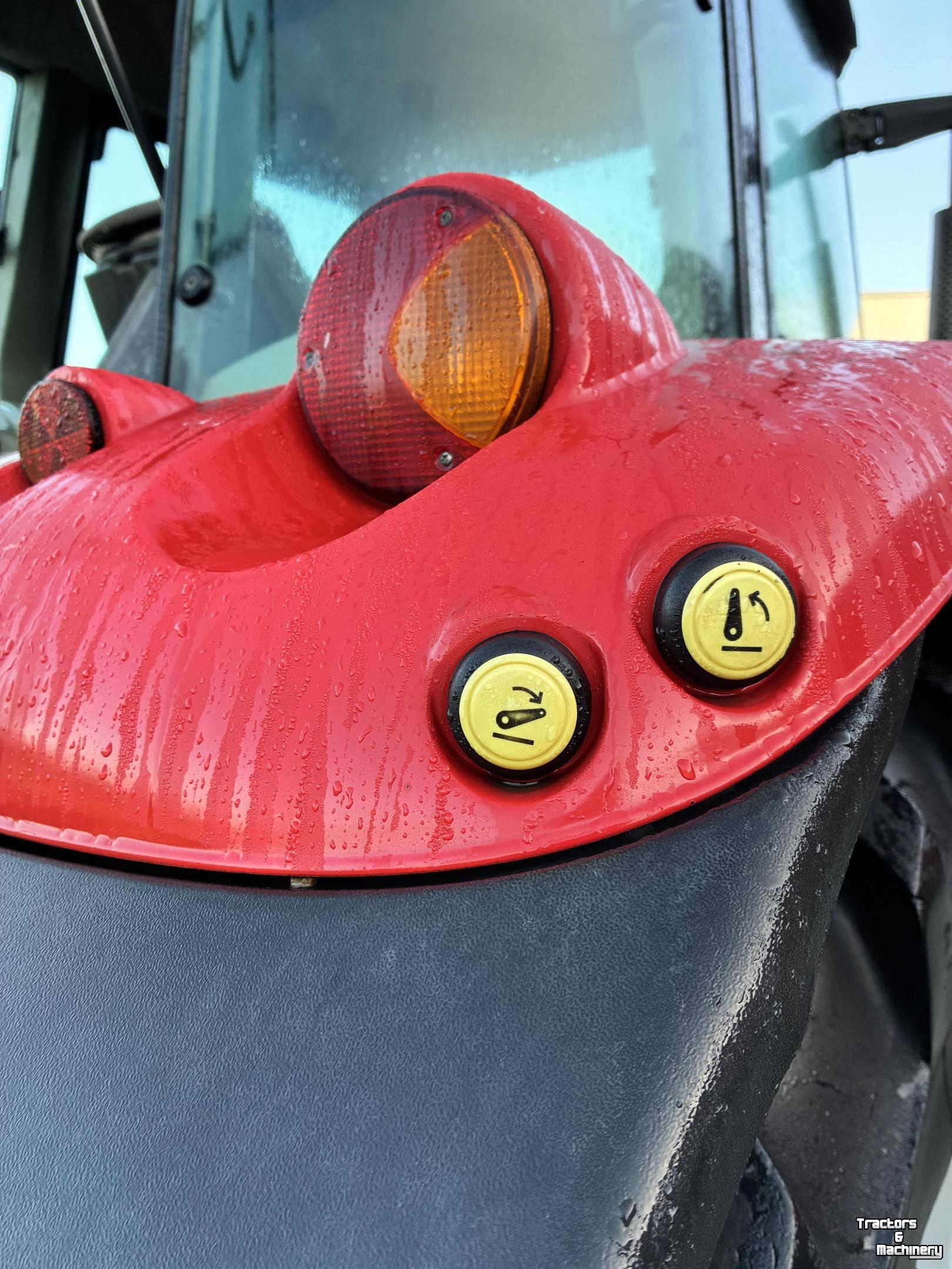 Tractor / Trekker Massey Ferguson 5455 Dyna4