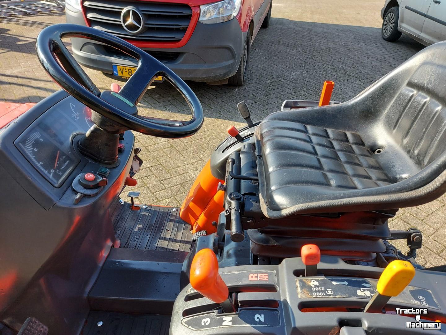 Smalspoor tractor Kubota B1410