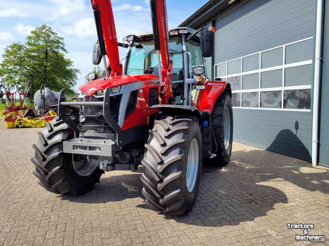 Traktoren Massey Ferguson 6S155 Dyna-6 Efficient
