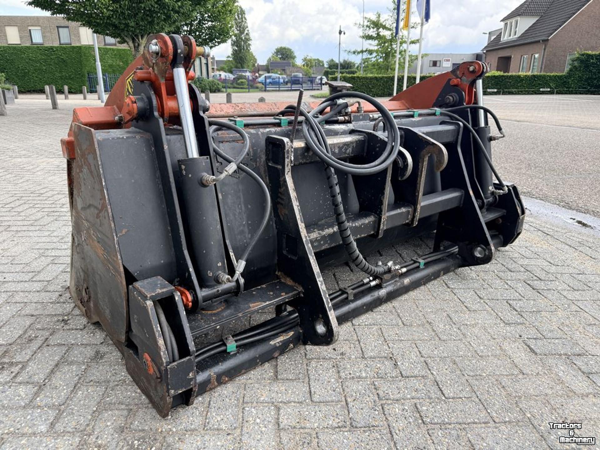 Shovel / Wiellader / Kniklader Hekamp Hoogkiepbak 220