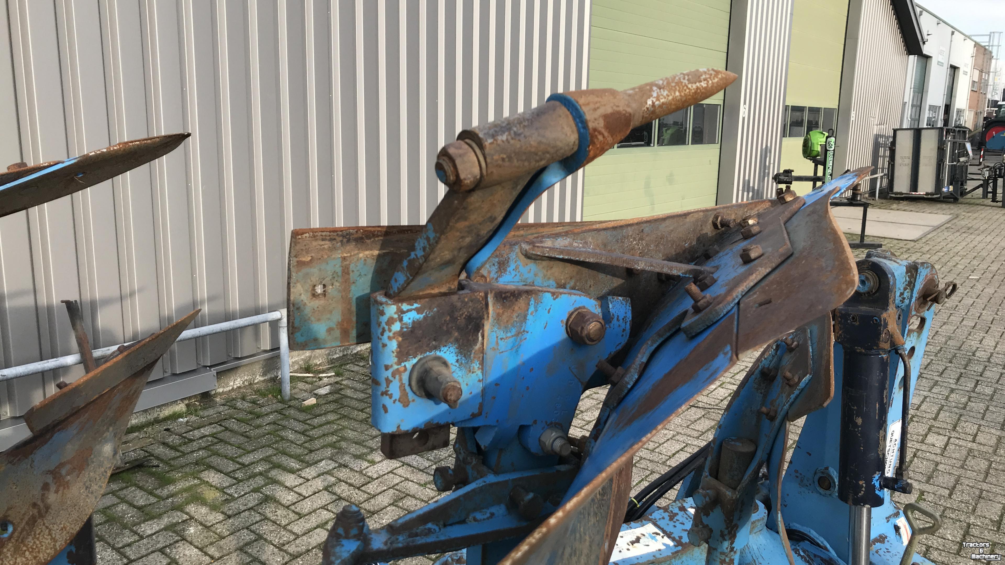 Ploegen Lemken Opal 140 4 schaar