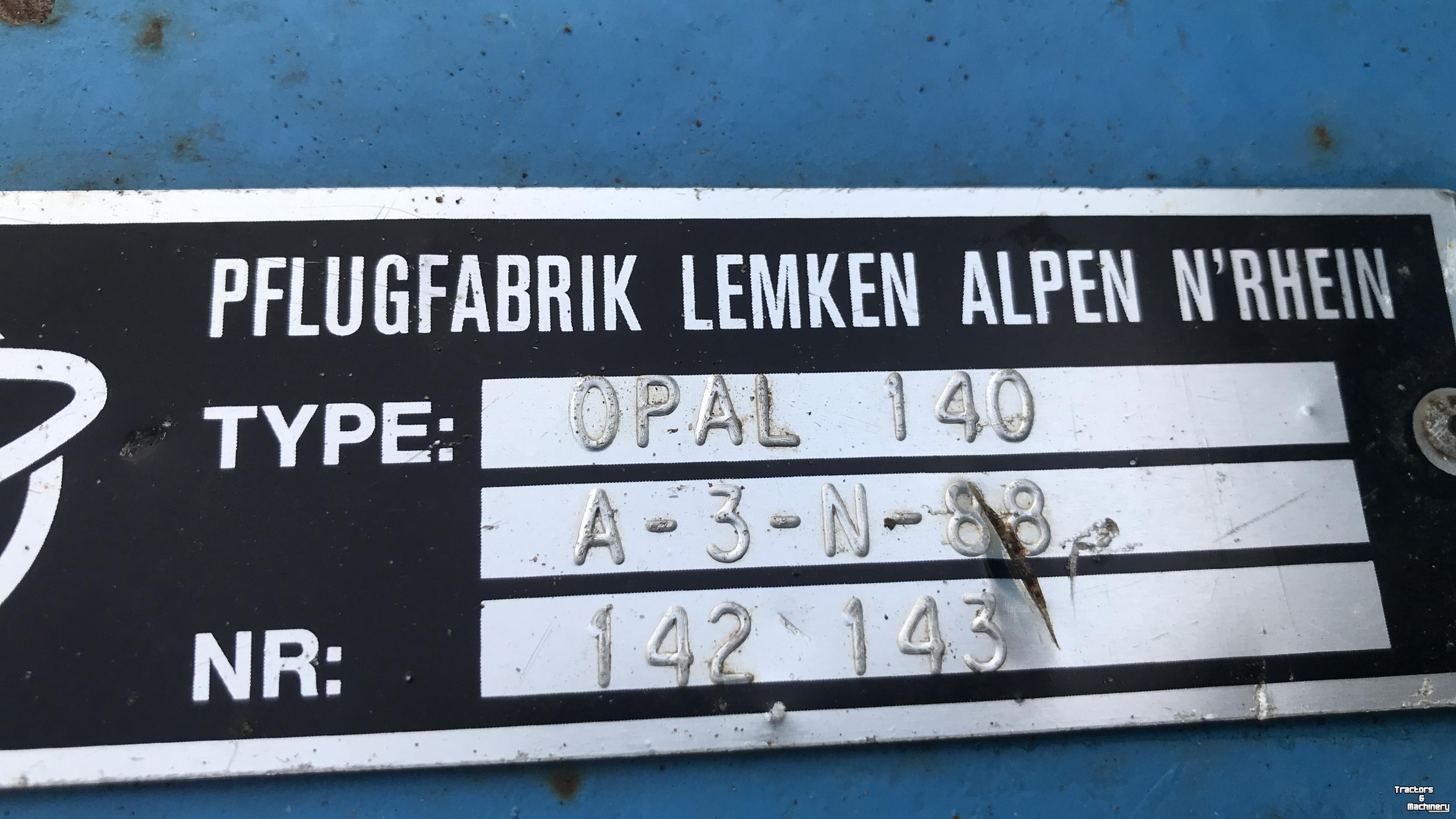 Ploegen Lemken Opal 140 4 schaar