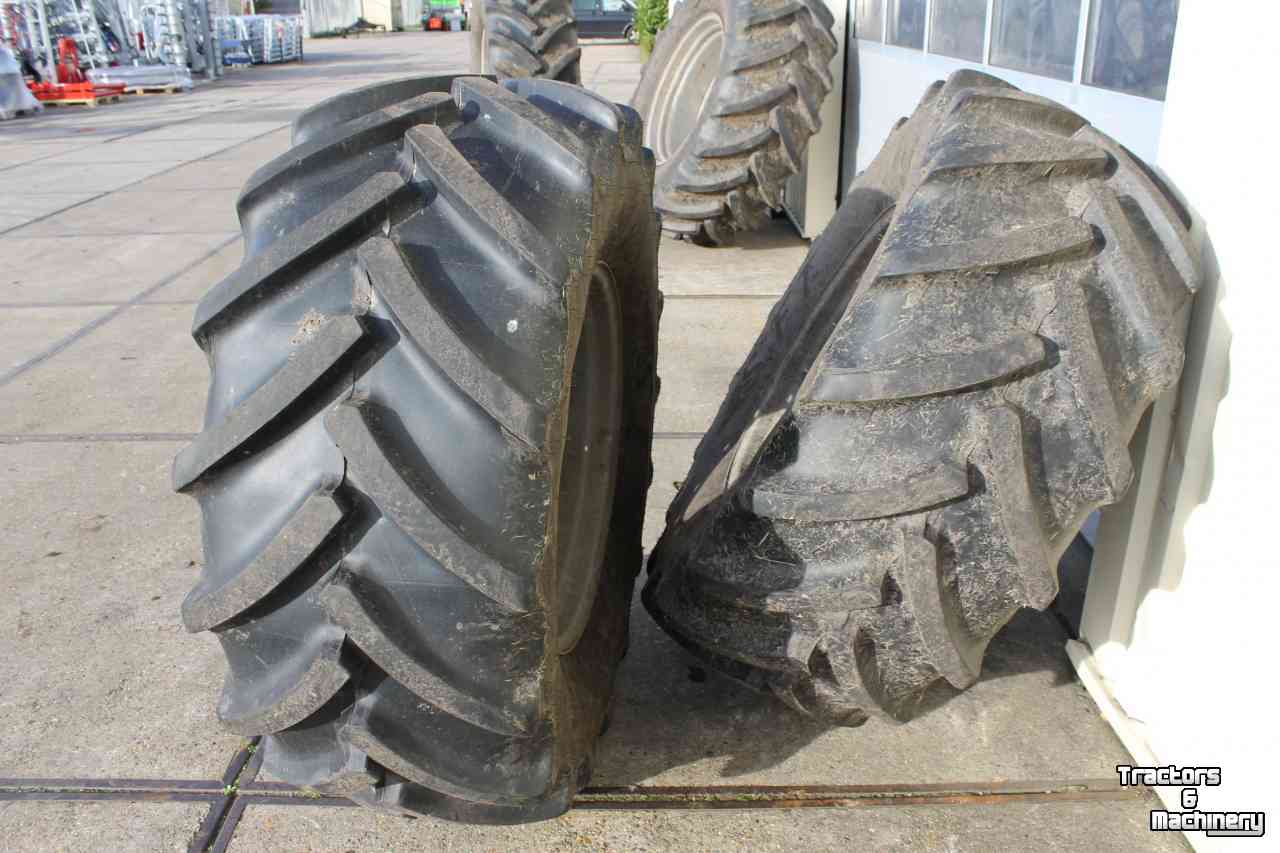 Wielen, Banden, Velgen & Afstandsringen Mitas 540/65R28 SFT Super Flexion Tire voorbanden velgen trekkerbanden wielen 10-gaats tractorbanden