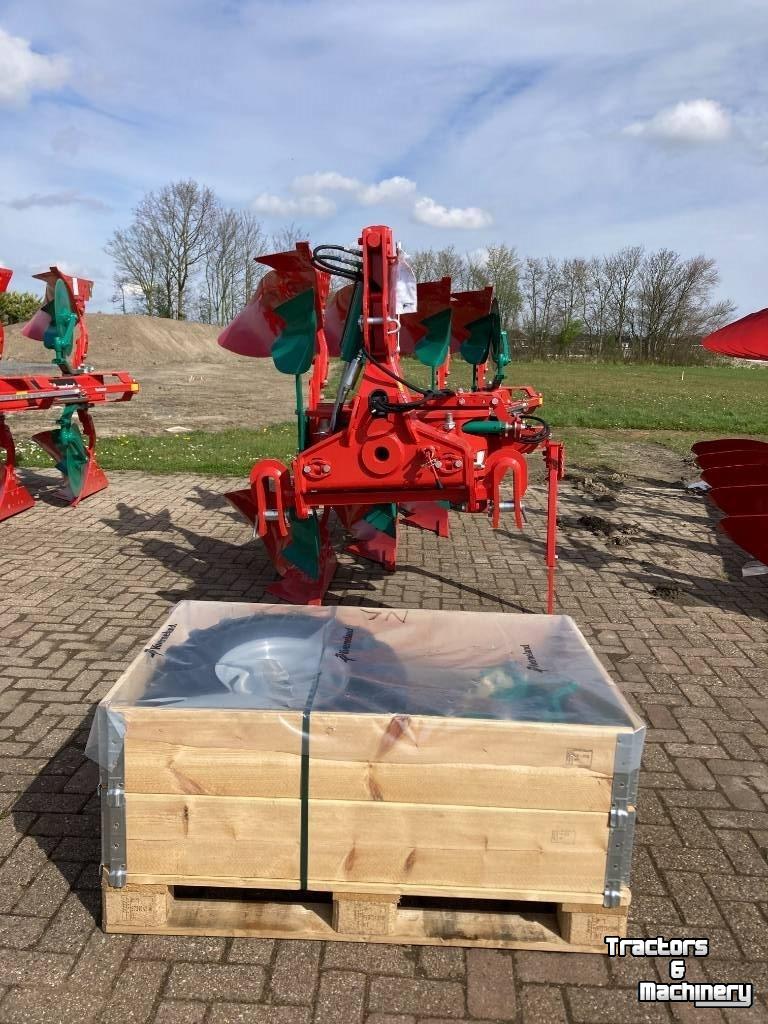 Ploegen Kverneland LB 100-300 4 schaar