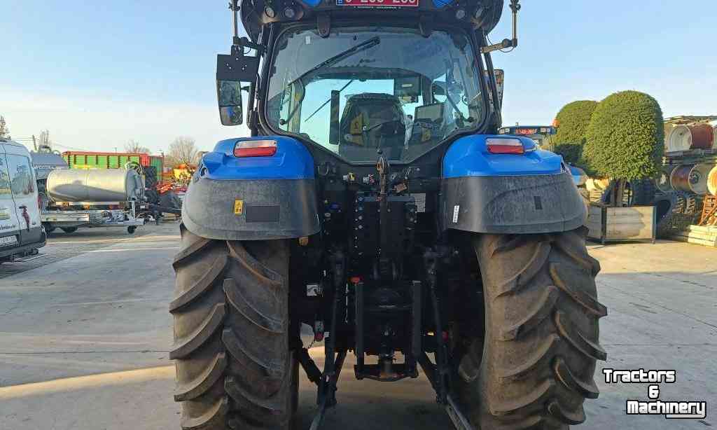 Traktoren New Holland T5.120 AC
