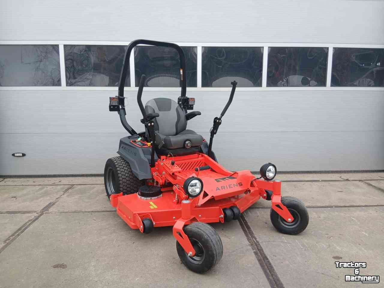 Zitmaaier Ariens Zenith  RD60 E  zeroturn maaier