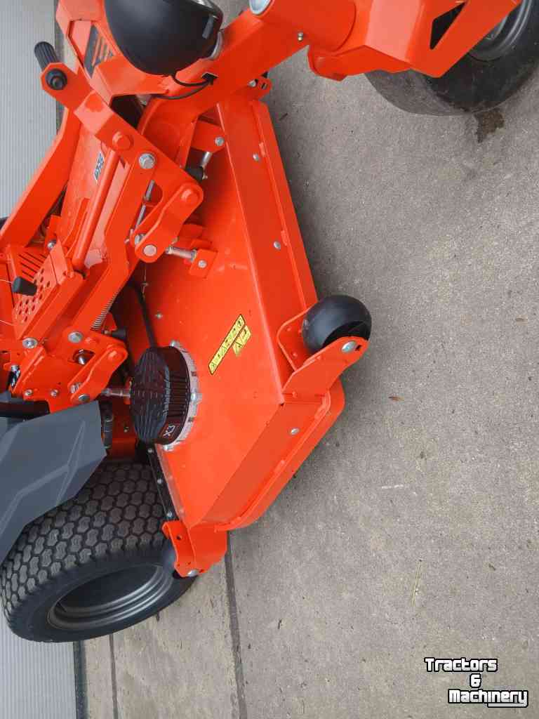 Zitmaaier Ariens Zenith  RD60 E  zeroturn maaier