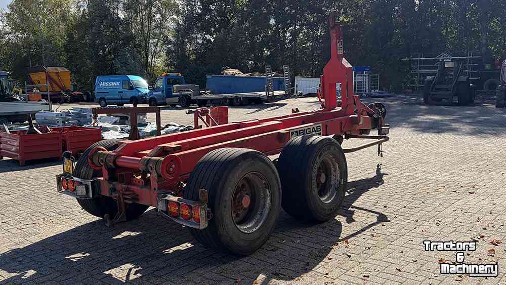 Container haakarm-carrier Bigab 10-14