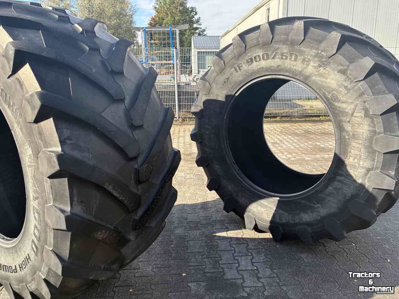 Wielen, Banden, Velgen & Afstandsringen Trelleborg IF 900/60R42