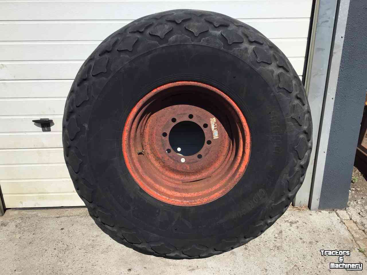 Wielen, Banden, Velgen & Afstandsringen Trelleborg 23.1-26 Tractor 409
