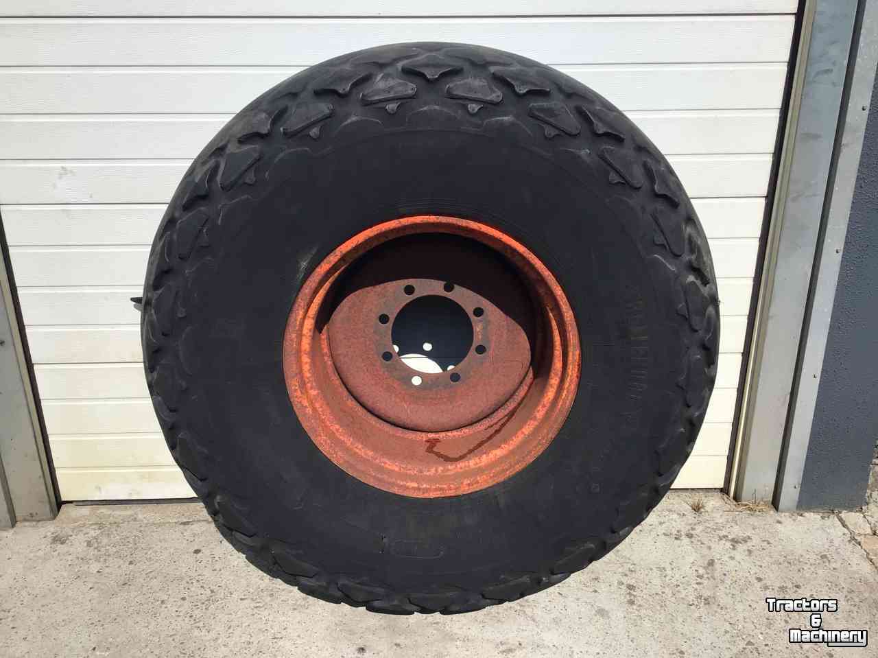 Wielen, Banden, Velgen & Afstandsringen Trelleborg 23.1-26 Tractor 409