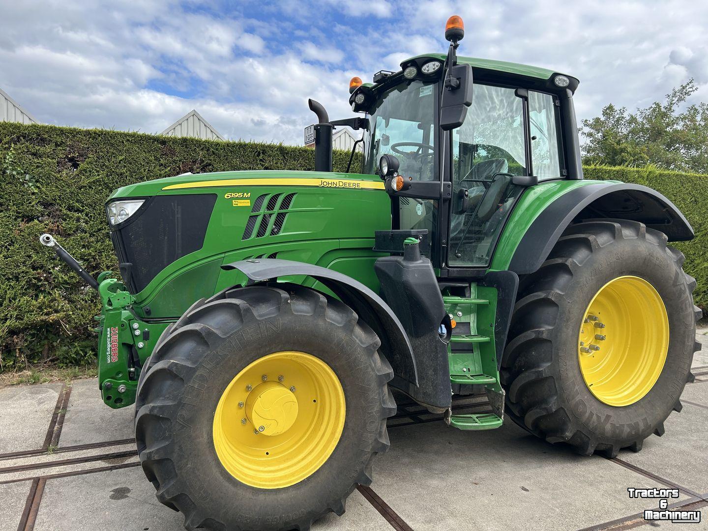 Tractor / Trekker John Deere 6195M