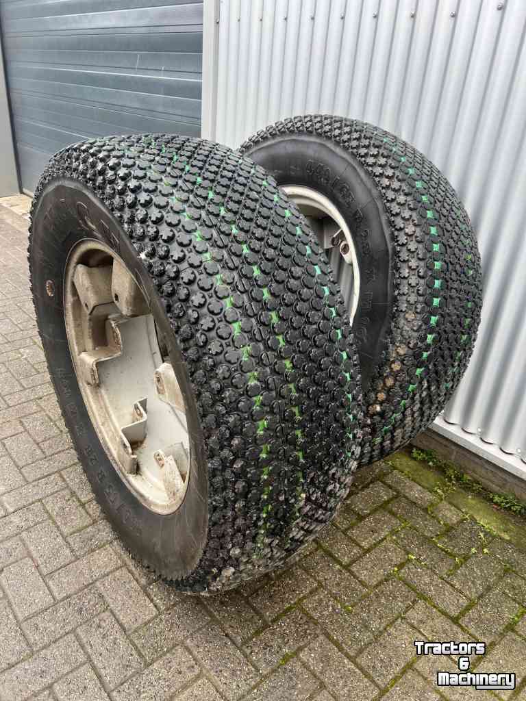 Wielen, Banden, Velgen & Afstandsringen Michelin 440/65-28