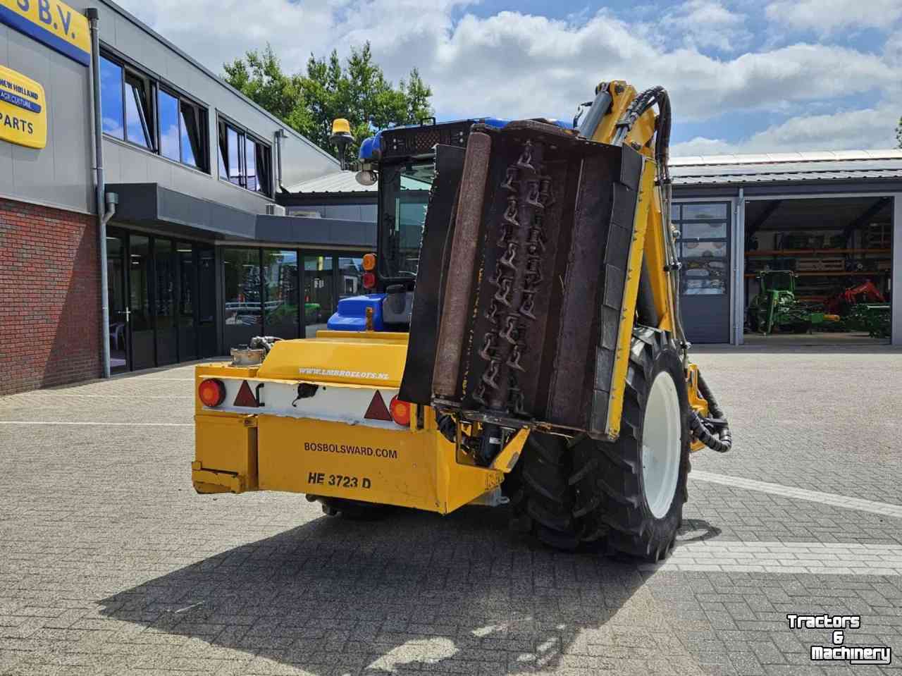 Compact tractor New Holland Boomer 3050 Comoact Tractor + Bos Maaiarm