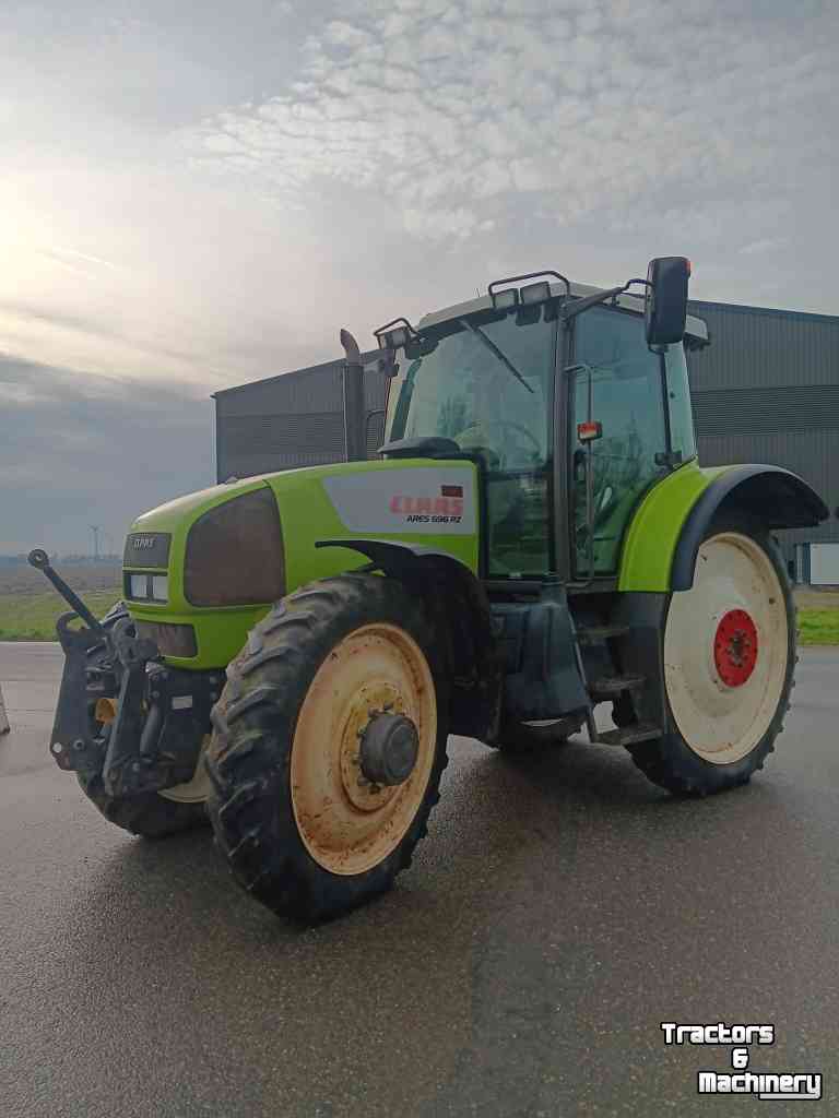 Traktoren Claas 696RZ