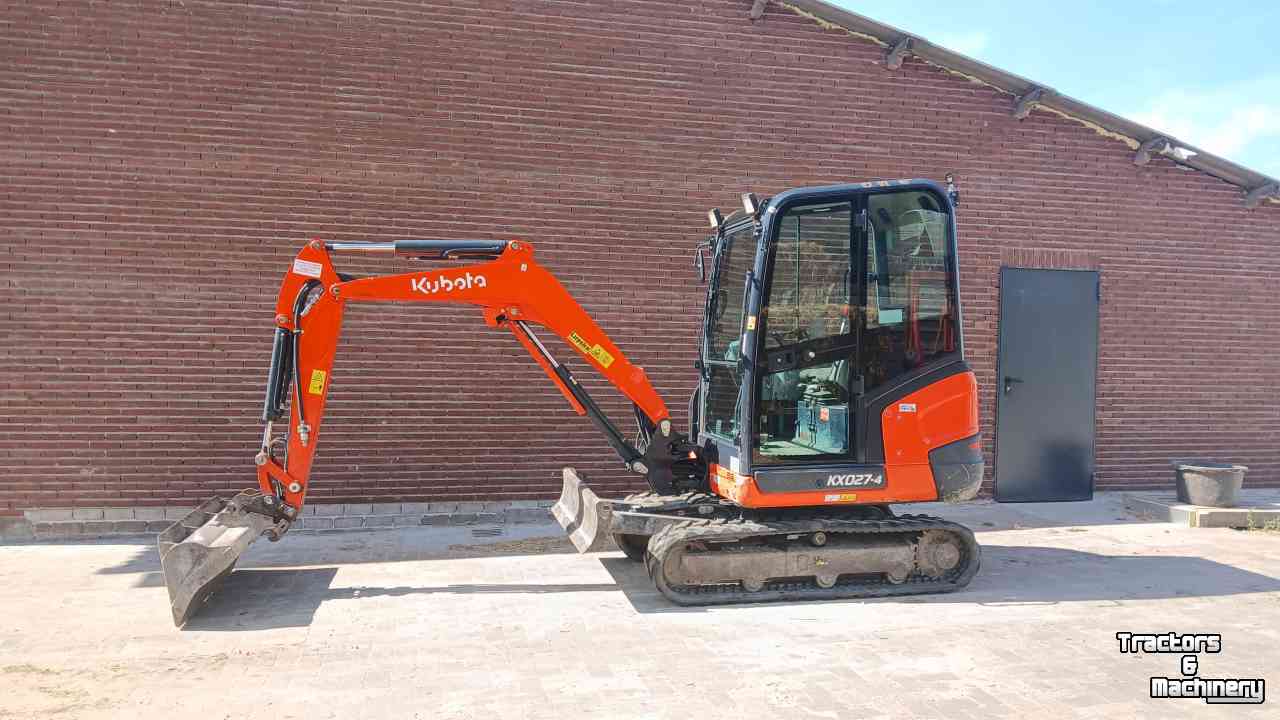 Mini-graver / Mini-graafmachine Kubota Kx 27-4