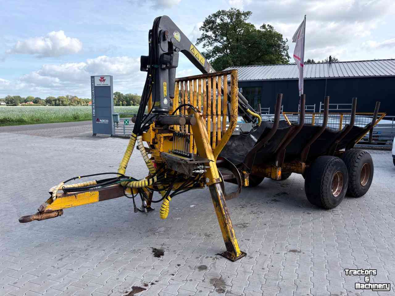 Bomenuitrijwagen  Källefall 6.3