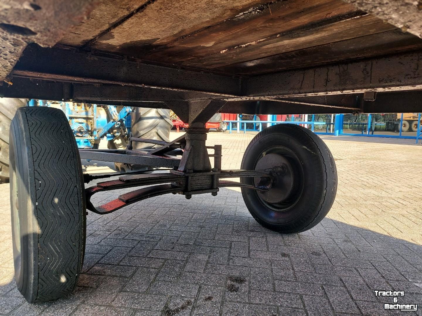 Dieplader / Aanhanger  VIERWIELIGE LANDBOUWWAGEN