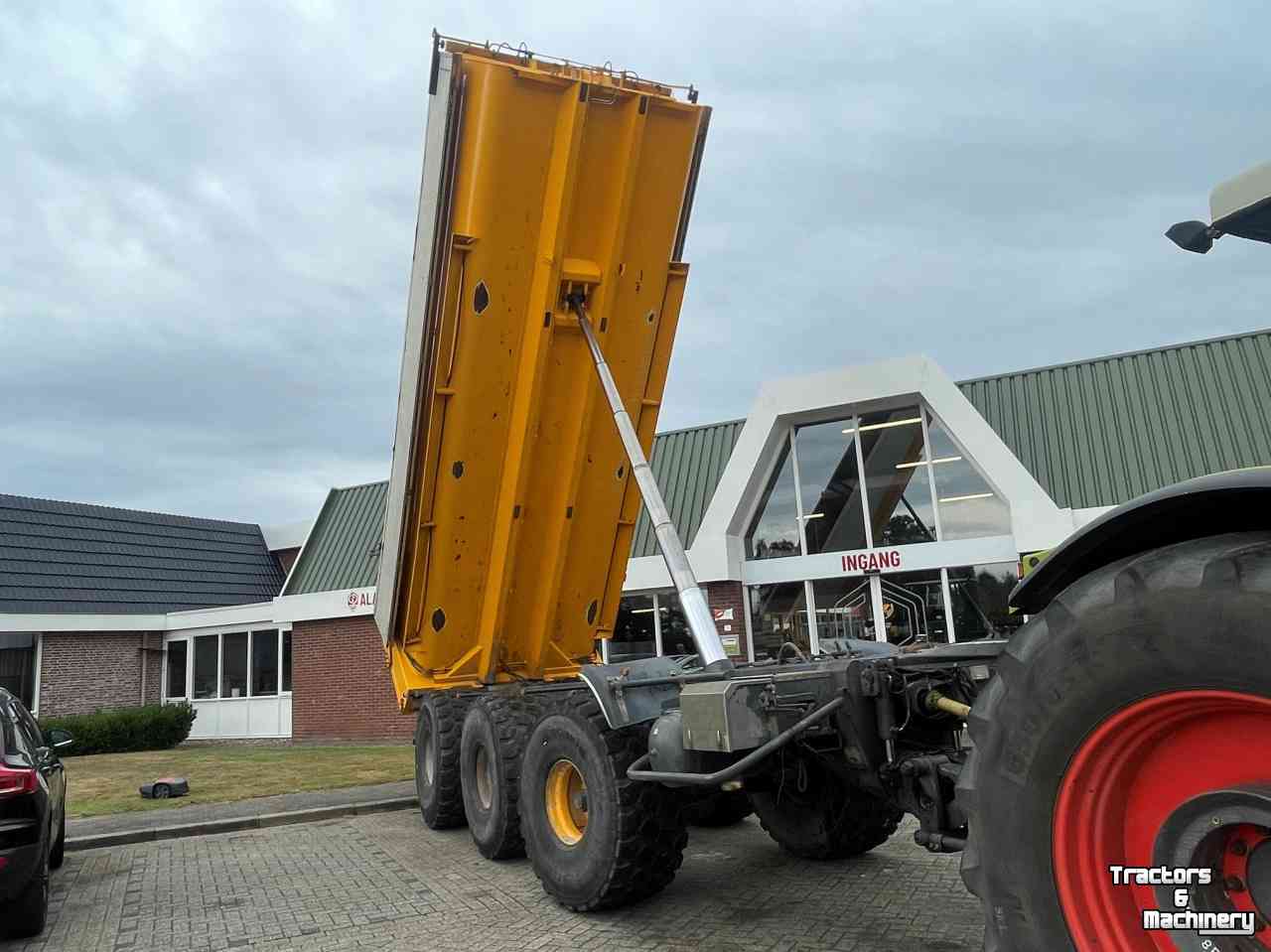 Gronddumper / Zandkipper / Grondverzetkipwagen / Dumper AJK ZLK-330