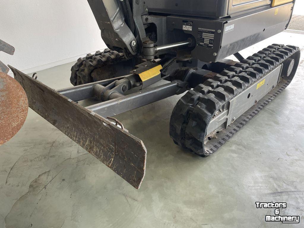 Mini-graver / Mini-graafmachine Volvo EC18E